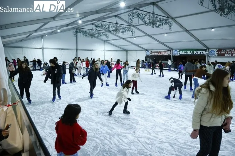 Pista de hielo de Salamanca. Fotos de David Sañudo