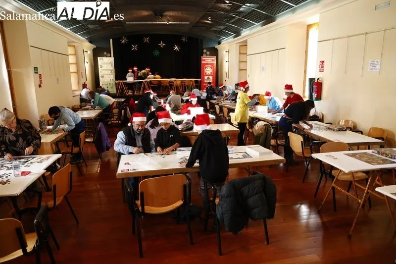 Concurso Nacional de Puzzles Ciudad de Salamanca en el centro municipal Iglesia Vieja de Pizarrales. Fotos: David Sañudo