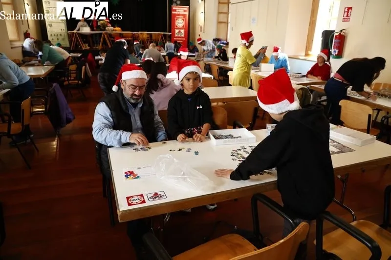 Concurso Nacional de Puzzles Ciudad de Salamanca en el centro municipal Iglesia Vieja de Pizarrales. Fotos: David Sañudo