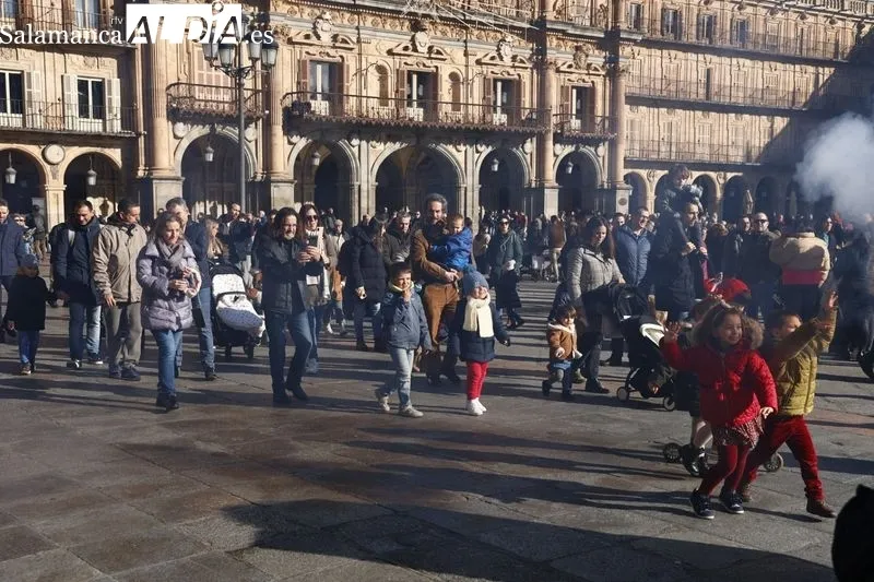 Espectáculo de ARTScreatrive en las calles del centro de Salamanca. Fotos: David Sañudo