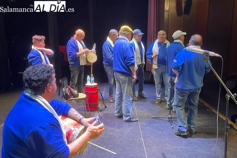 La Comparsa Peñarandina ofrecía su concierto de de Navidad en el Teatro del CDS 
