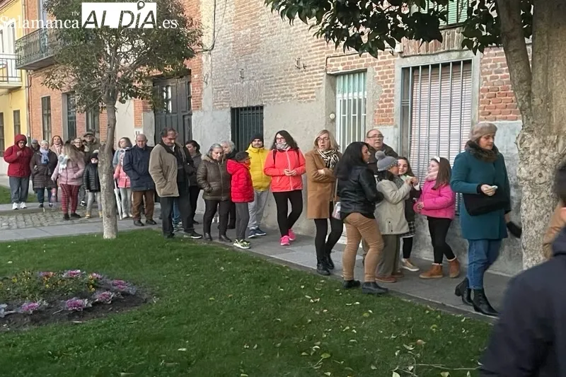 La II Chocolatada solidaria de la Cofradía del Humilladero contaba con cientos de asistentes