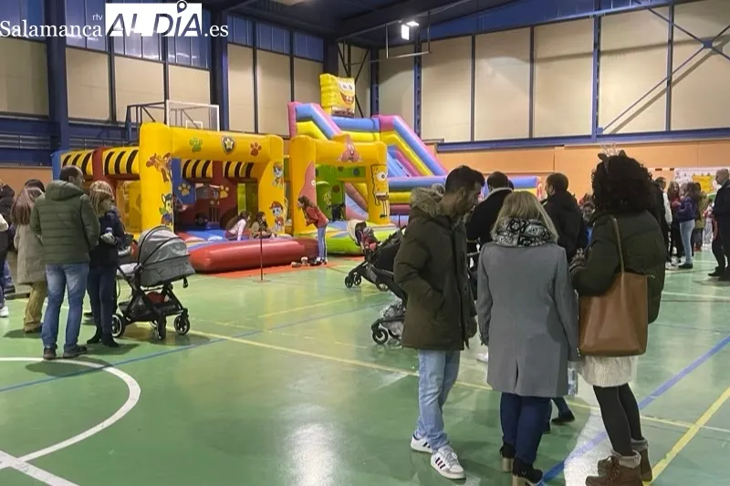 La AMPA del colegio Severiano Montero celebraba su fiesta de Navidad