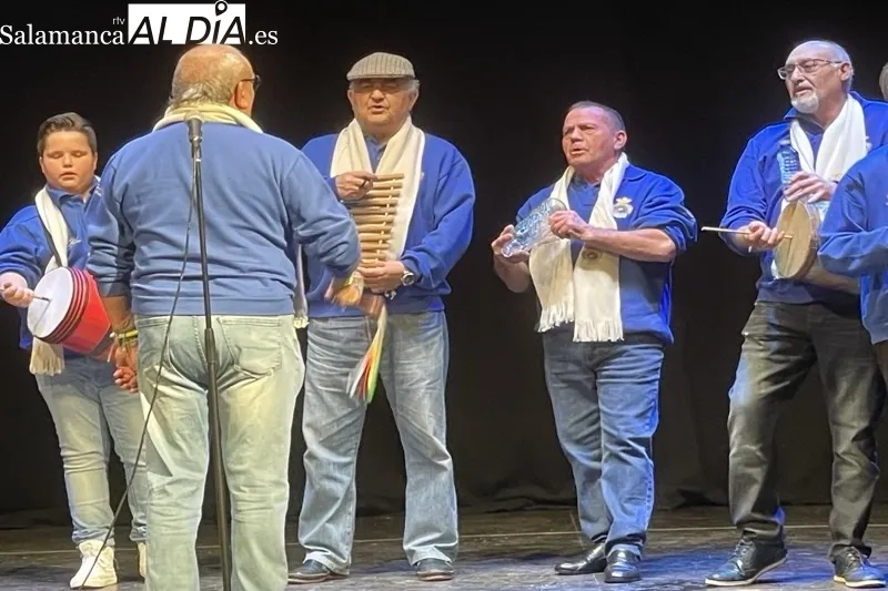 Foto 5 - Emociones y gran ambiente en un nuevo reencuentro de los pe&ntilde;arandinos ausentes