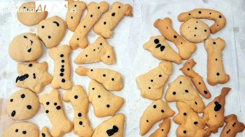 Los niños elaboraron galletas, con ayuda de varios adultos
