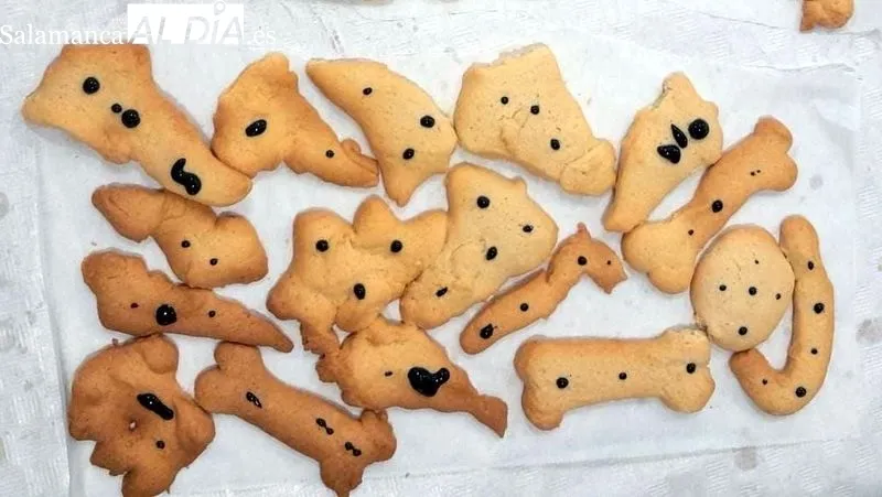 Los niños elaboraron galletas, con ayuda de varios adultos