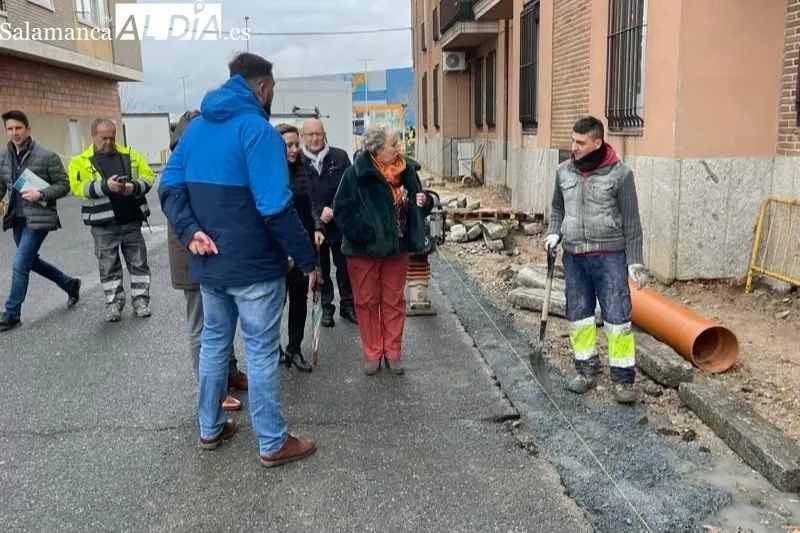 La subdelegada del gobierno visitaba las obras en la calle Miguel de Unamuno