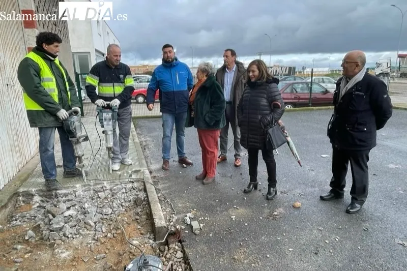 La subdelegada del gobierno visitaba las obras en la calle Miguel de Unamuno