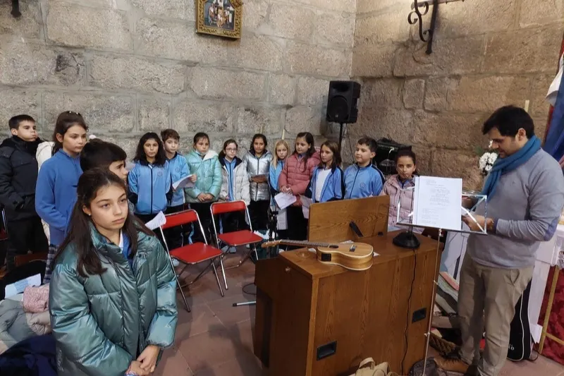 El Colegio La Encarnación celebraba su eucaristía de Navidad