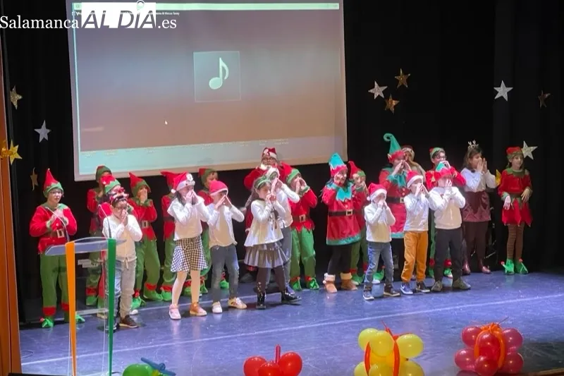 El Teatro del CDS acogía el festival navideño del Colegio Severiano Montero