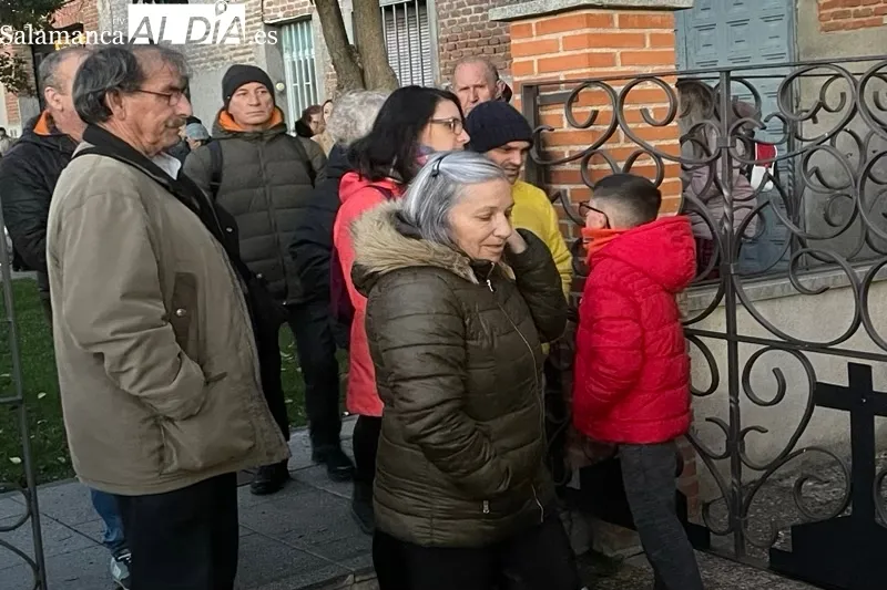 La II Chocolatada solidaria de la Cofradía del Humilladero contaba con cientos de asistentes