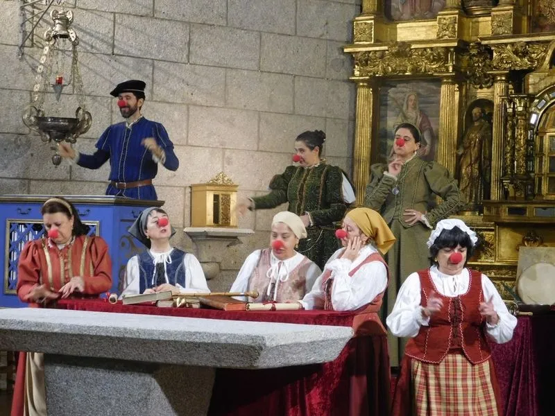 La iglesia de Cespedosa de Tormes ha acogido el montaje  