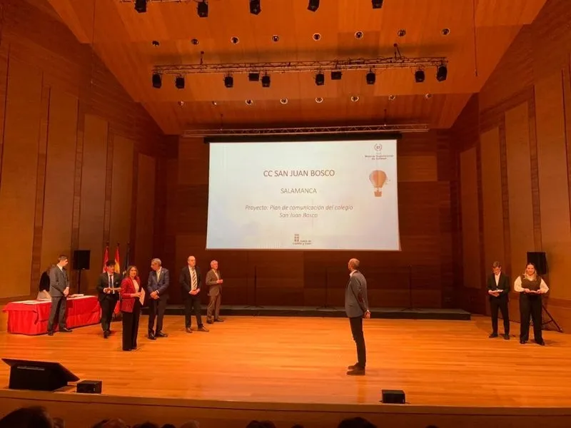 Imágenes de la entrega de los premios a las mejoras experiencias de Calidad desarrollados por centros escolares