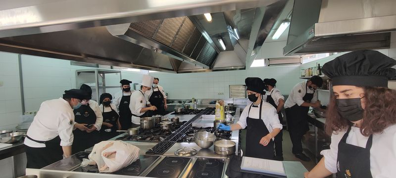 Nuevo curso de cocina para jóvenes en Santa Marta