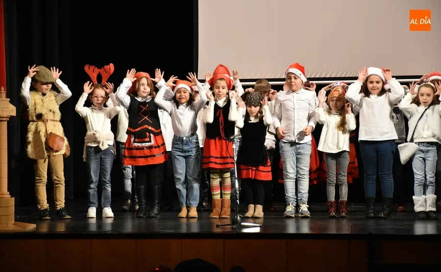 Foto 3 - El Colegio Mir&oacute;briga encabeza el retorno de las funciones navide&ntilde;as al ritmo de Quevedo y Rosal&iacute;a