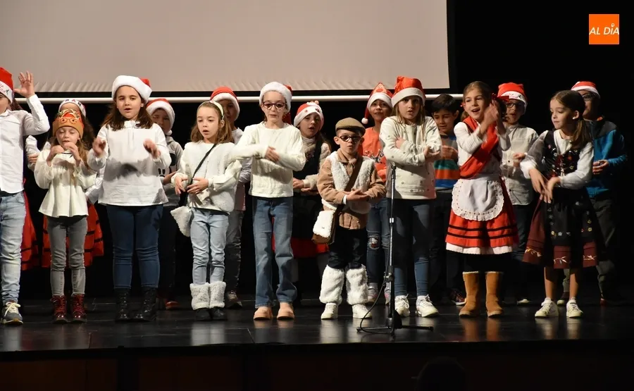 Foto 4 - El Colegio Mir&oacute;briga encabeza el retorno de las funciones navide&ntilde;as al ritmo de Quevedo y Rosal&iacute;a