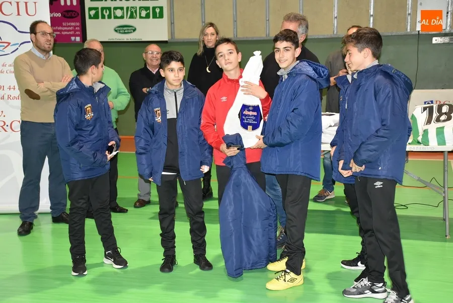 Foto 3 - Una tanda de penaltys pone el broche al exitoso retorno del Torneo de ARCIU