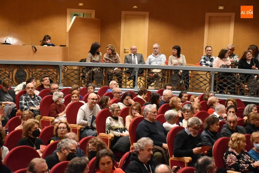 Foto 6 - La Barahona Big Band roza el lleno en el Teatro Nuevo