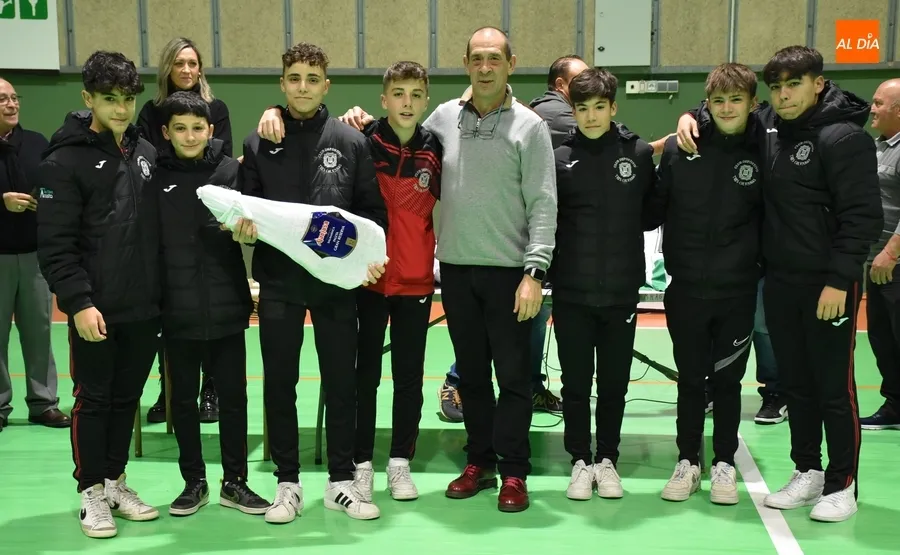 Foto 9 - Una tanda de penaltys pone el broche al exitoso retorno del Torneo de ARCIU