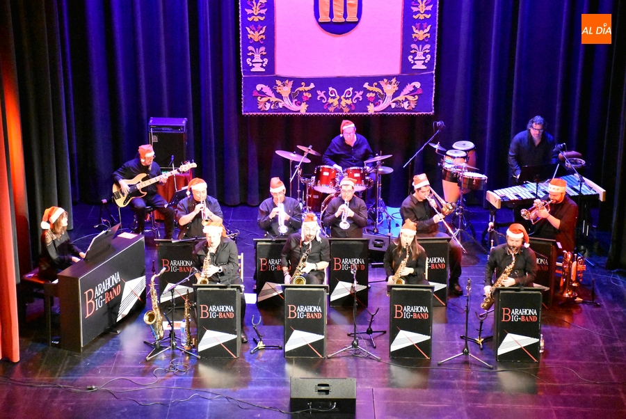 La Barahona Big Band roza el lleno en el Teatro Nuevo
