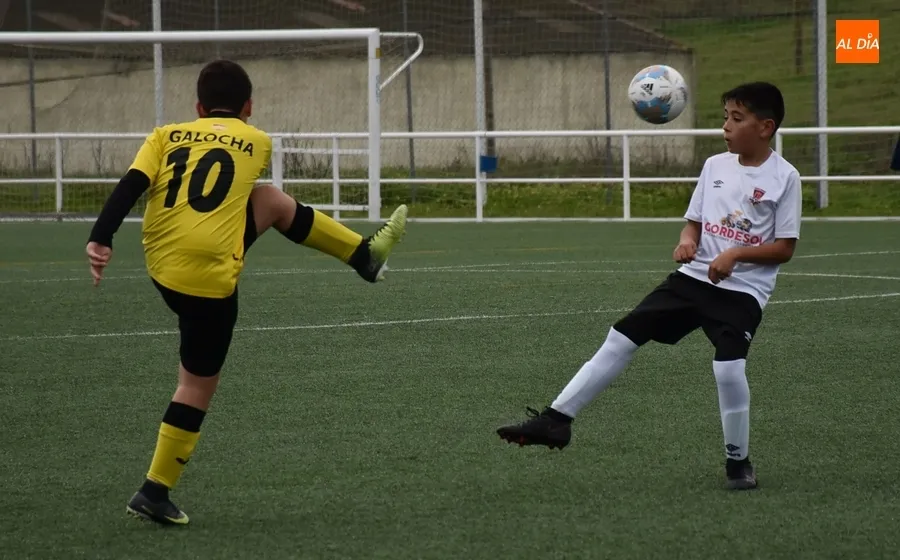 Foto 4 - #M | 17-18 DIC | El Alev&iacute;n A del Ciudad Rodrigo despide el a&ntilde;o con una amplia goleada