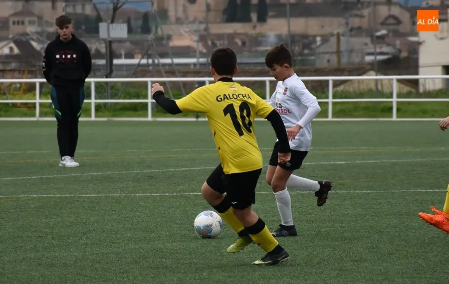 Foto 7 - #M | 17-18 DIC | El Alev&iacute;n A del Ciudad Rodrigo despide el a&ntilde;o con una amplia goleada