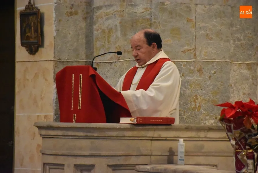 Foto 7 - El presbiterio diocesano celebra su cl&aacute;sica convivencia navide&ntilde;a