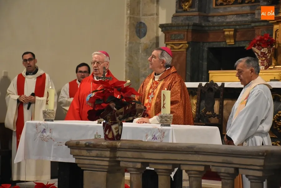 Foto 8 - El presbiterio diocesano celebra su cl&aacute;sica convivencia navide&ntilde;a
