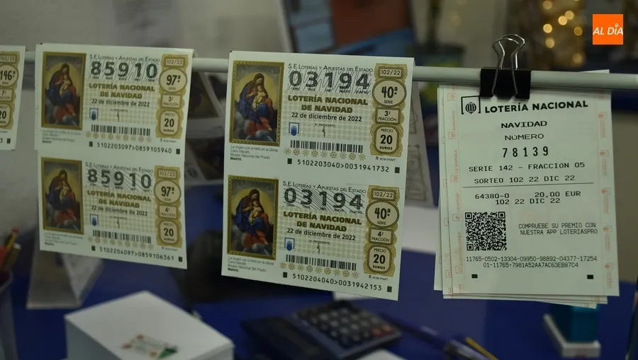 Foto 4 - Los videntes revolucionan la venta de la Loter&iacute;a mirobrigense, que se ha enviado incluso a Alemania