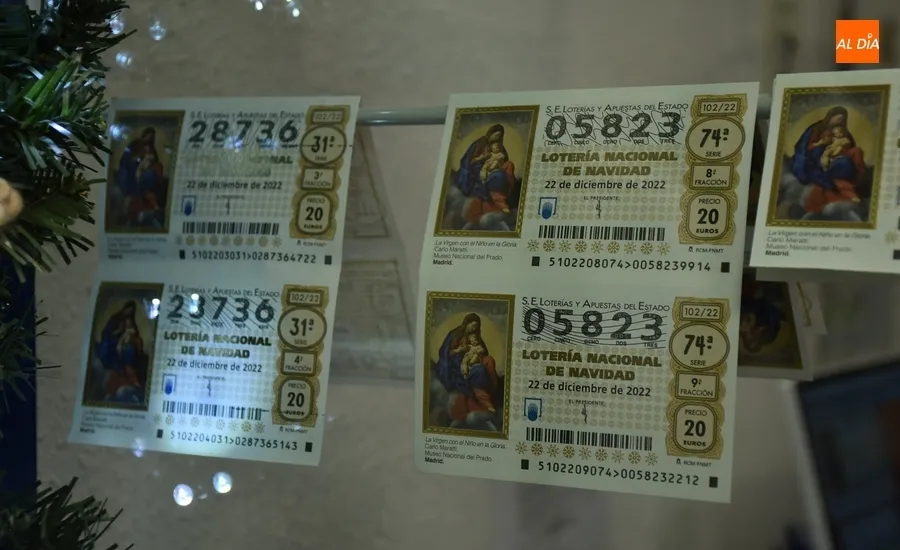 Foto 3 - Los videntes revolucionan la venta de la Loter&iacute;a mirobrigense, que se ha enviado incluso a Alemania