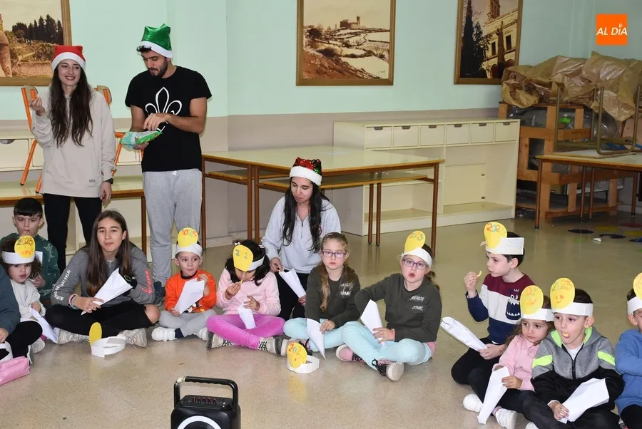 Foto 9 - Los ni&ntilde;os de Conciliamos toman los 12 gusanitos para entrar en el 2023