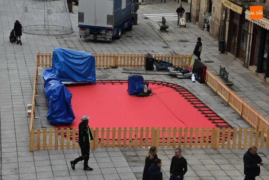 Foto 3 - La Plaza Mayor recibe las atracciones navide&ntilde;as con cierta pol&eacute;mica