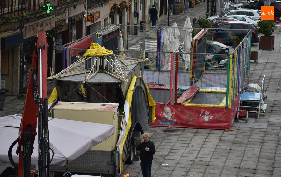 Foto 4 - La Plaza Mayor recibe las atracciones navide&ntilde;as con cierta pol&eacute;mica