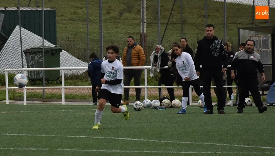 Foto 3 - #M | 11 DIC | Una genialidad decanta el igualado duelo alev&iacute;n entre el Ciudad Rodrigo B y el Hergar E