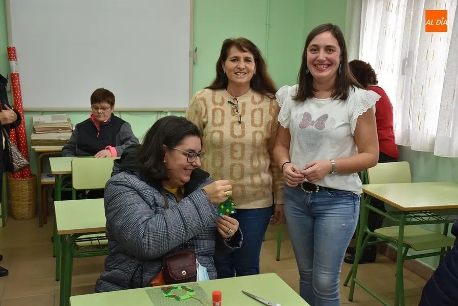Foto 10 - La Escuela de Adultos recupera con gran ambiente su jornada de convivencia