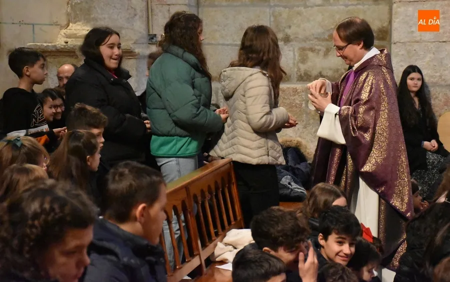 Foto 6 - Los Reyes Magos se pasan por el Colegio Misioneras-Santa Teresa