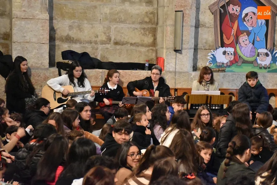 Foto 11 - Los Reyes Magos se pasan por el Colegio Misioneras-Santa Teresa