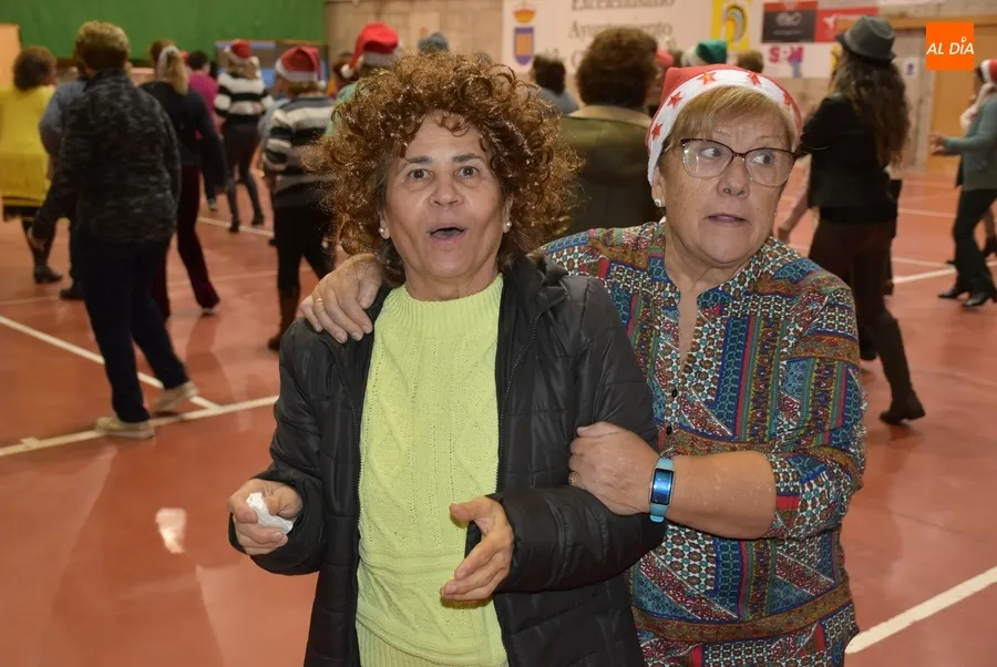 Foto 4 - Amanecer festeja con un convite y muchos bailes la llegada de la Navidad