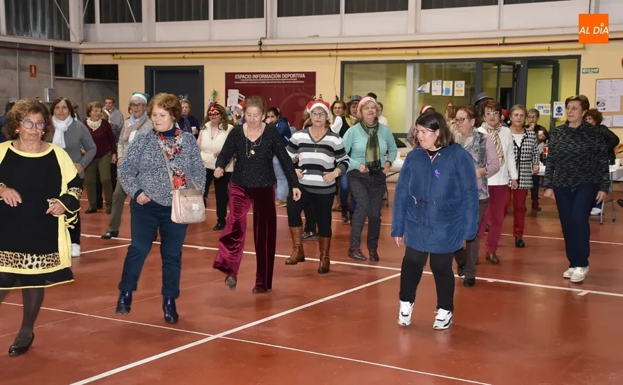 Foto 6 - Amanecer festeja con un convite y muchos bailes la llegada de la Navidad