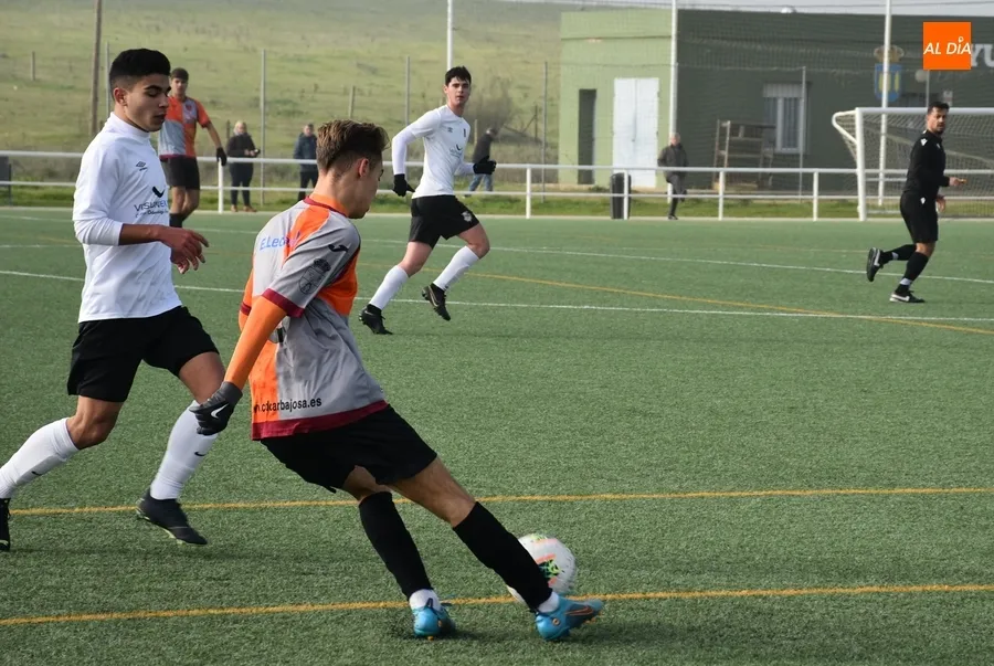 Foto 9 - #M | 3-4 DIC | El Juvenil del Ciudad Rodrigo cae por la m&iacute;nima ante Carbajosa de la Sagrada