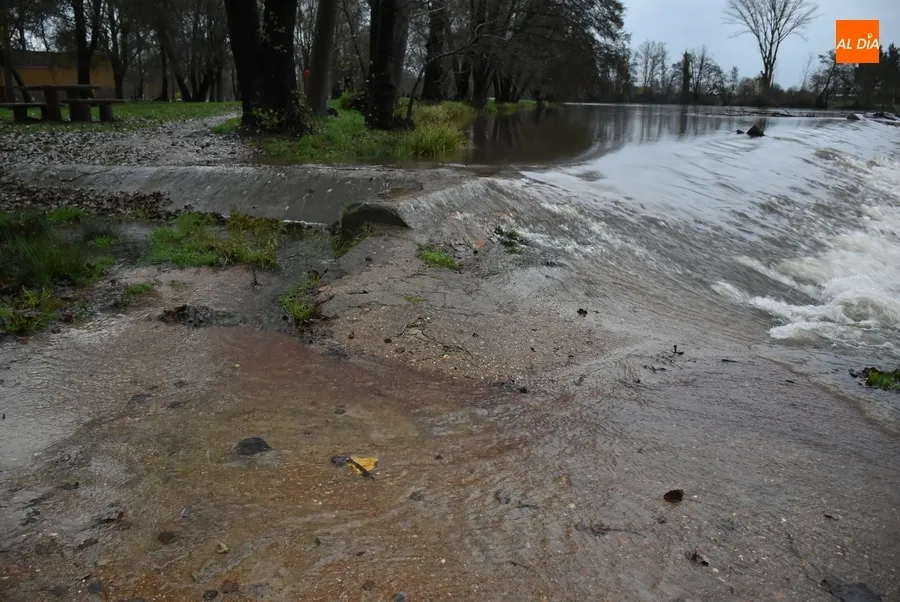 Foto 9 - El caudal del &Aacute;gueda casi se triplica en 24 horas alcanzando ya los 91 metros c&uacute;bicos por segundo