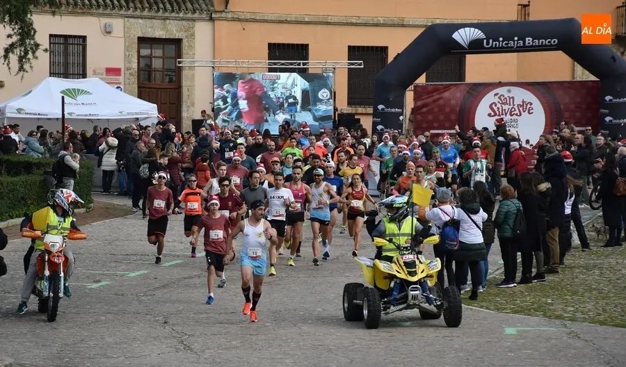 Foto 6 - Antonio Silva y Ver&oacute;nica S&aacute;nchez repiten victoria en una San Silvestre m&aacute;s dura y m&aacute;s concurrida