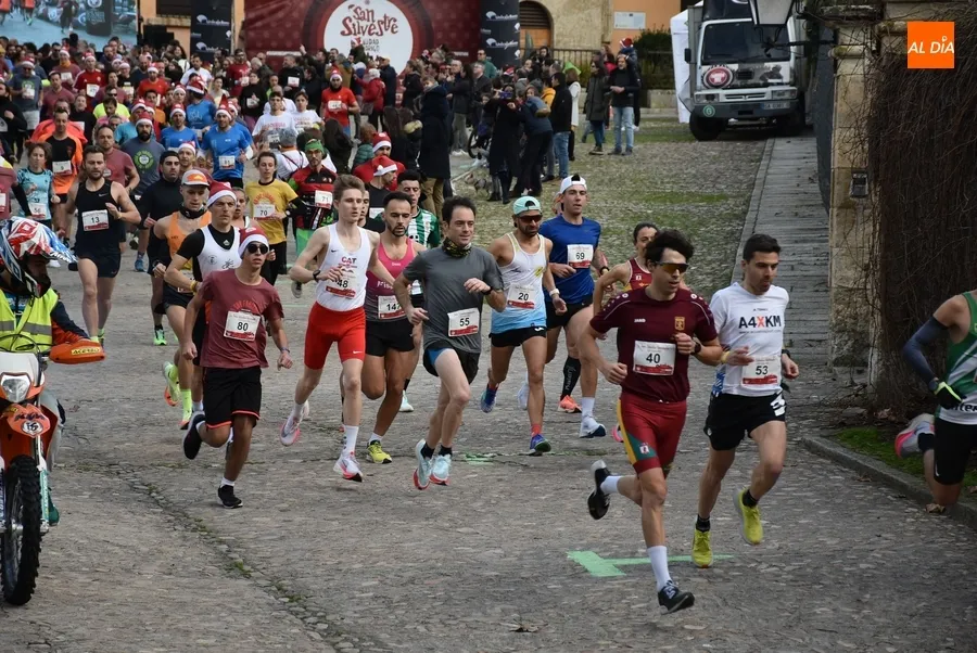 Foto 9 - Antonio Silva y Ver&oacute;nica S&aacute;nchez repiten victoria en una San Silvestre m&aacute;s dura y m&aacute;s concurrida