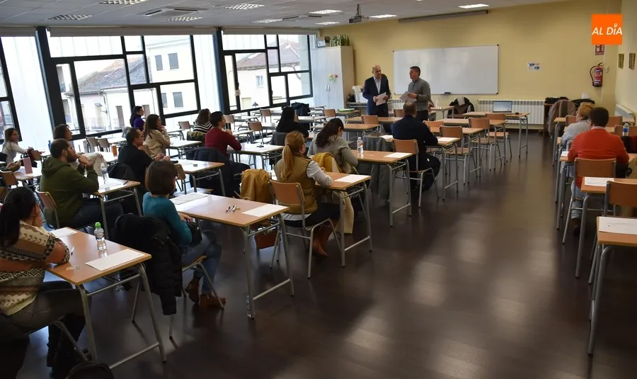 Foto 4 - Dos ausencias entre los 25 citados al 2&ordm; examen de la oposici&oacute;n para cubrir tres plazas de administrativo