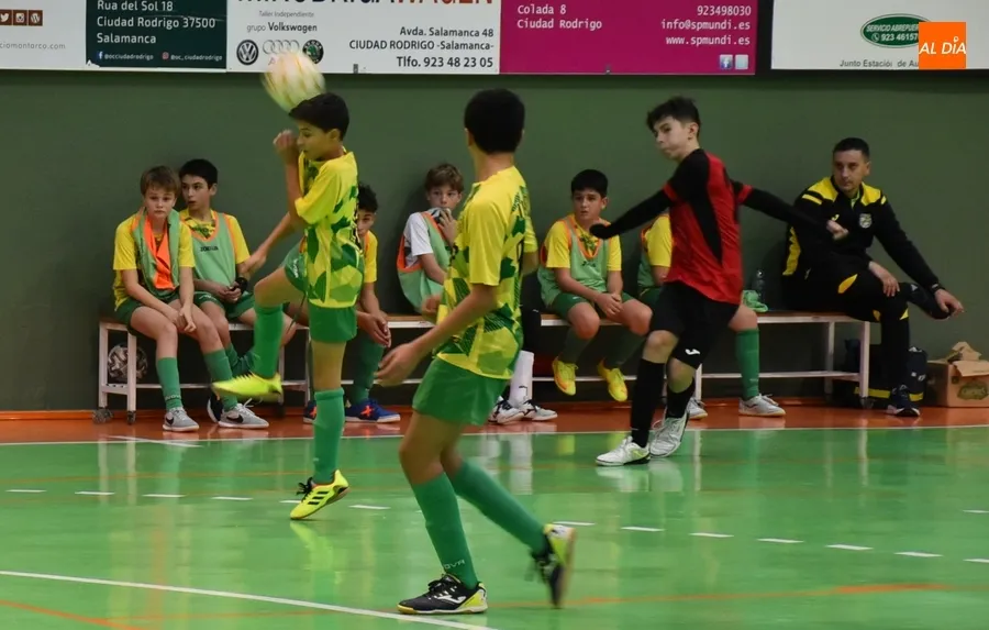 Foto 2 - Cara y cruz para el Infantil y el Cadete regionales del III Columnas en el cierre del a&ntilde;o deportivo en Fox&aacute;