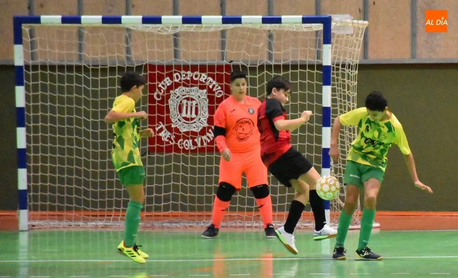 Foto 4 - Cara y cruz para el Infantil y el Cadete regionales del III Columnas en el cierre del a&ntilde;o deportivo en Fox&aacute;
