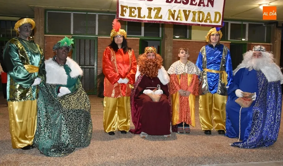 Foto 9 - El Barrio Nuevo estrena ubicaci&oacute;n para un bel&eacute;n viviente &lsquo;de Mundial&rsquo;