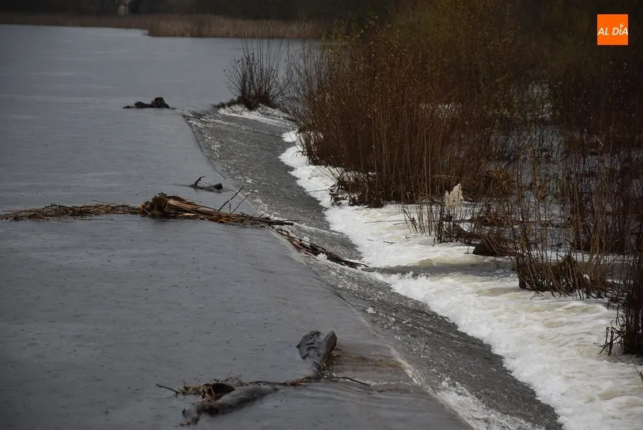 Foto 4 - El &Aacute;gueda sigue con un generoso caudal mientras que el pantano e Irue&ntilde;a rondan el 85% de capacidad