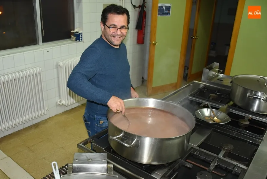Foto 5 - Dulce tarde en el Colegio Mir&oacute;briga con una chocolatada promovida por su AMPA