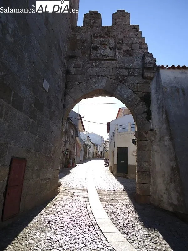 Puerta de la Villa, Sabugal | MARTÍN-GARAY